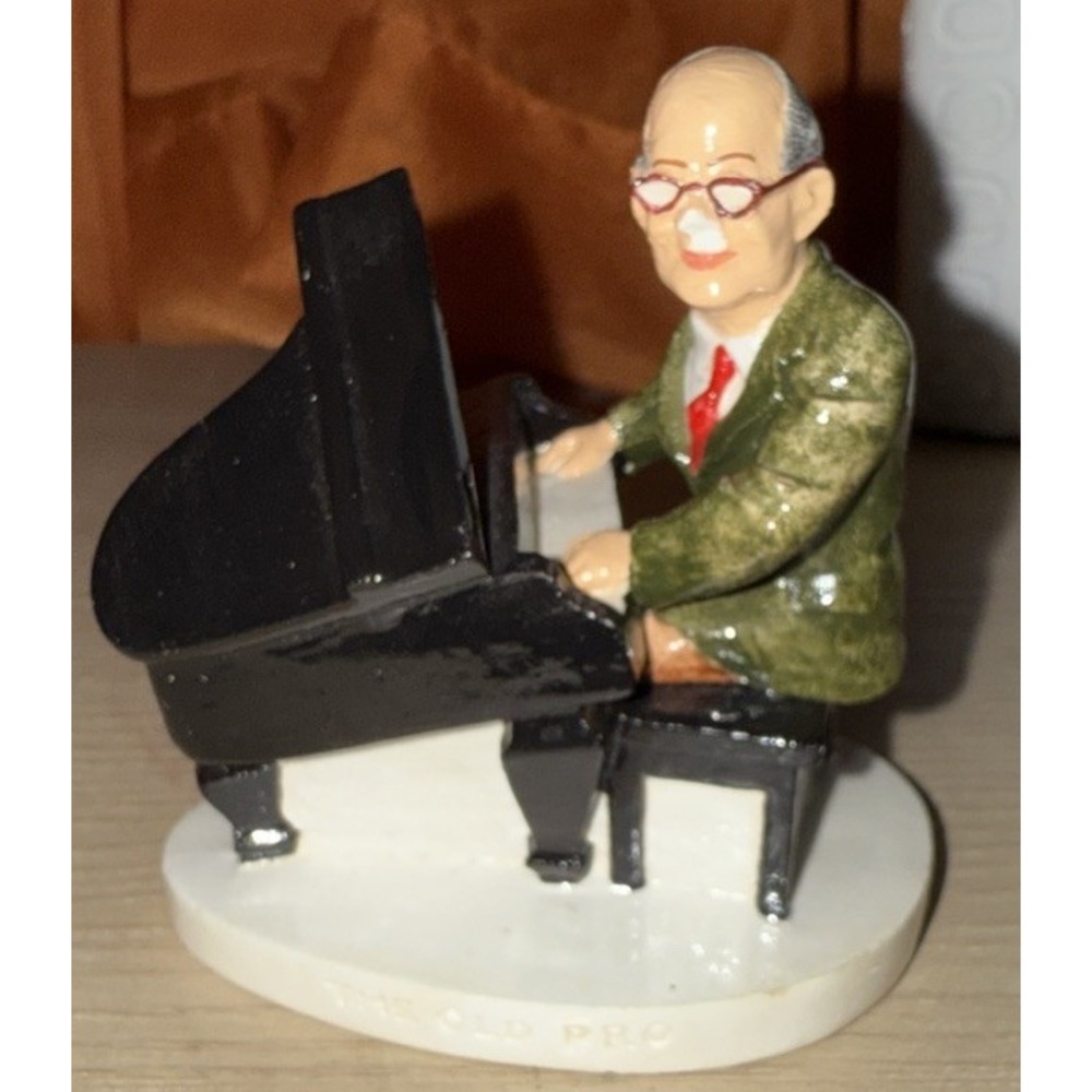 Sebastian Miniature The Old Pro COPR. 1951  By P.W. Baston Piano EUC